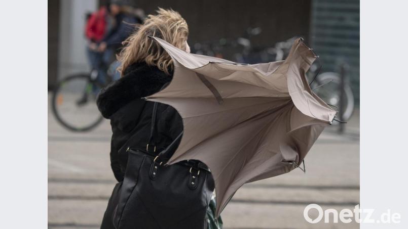 Für Teile der Oberpfalz gelten erneut Unwetterwarnungen des Deutschen Wetterdienstes. Bild: Boris Roessler/dpa