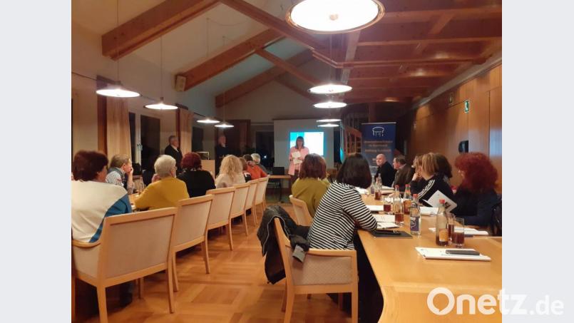 Die Unternehmerfrauen im Handwerk wollten wissen, wie mit der neuen Bonpflicht umzugehen ist. Bild: exb