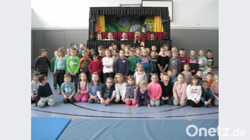 Die Polizeipuppenbühne aus Weiden war an der Grundschule in Konnersreuth zu Gast. Bild: Grundschule Konnersreuth/exb