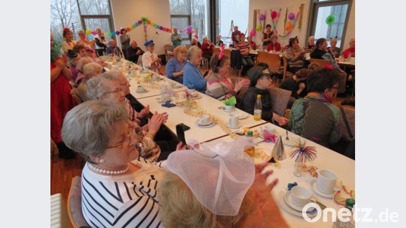 Spass und Faschingsgaudi war bei der SEnoirenrunde St. Elisabeth angesagt. Bild: adj