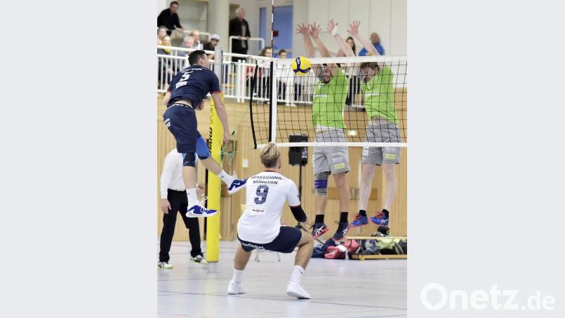 Ein Block wie eine Wand - das würde den Amberger Volleyballern in Marktredwitz helfen. Bild: Hubert Ziegler