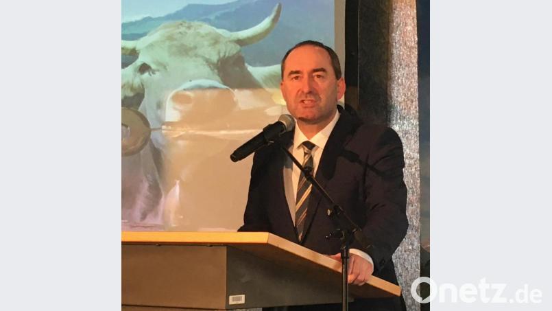Wirtschaftsminister Hubert Aiwanger bei der Festansprache. Bild: ihl