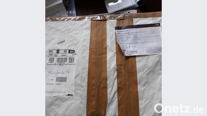 Zwei Wochen war das Paket aus Bamberg unterwegs. Statt in der Franz-Mörtl-Straße landet es schließlich in der Mooslohestraße. Davon erfährt die Empfängerin eher zufällig. Bild: Susanne Kempf/exb