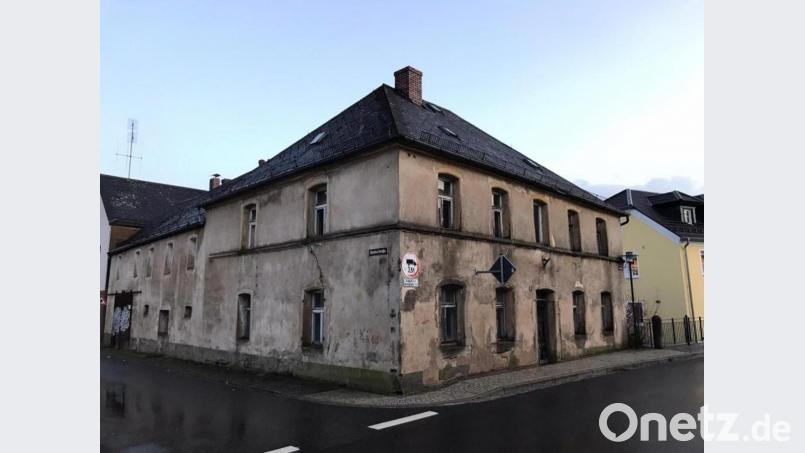 Michael Lindner aus Sassenreuth kritisiert, dass die Marktgemeinde Kirchenthumbach das &quot;Stacherl&quot; nicht schon früher abgebrochen habe. „Heute hat man eine Sehenswürdigkeit“, sagt er mit einer gewissen Prise Ironie. Bild: edo