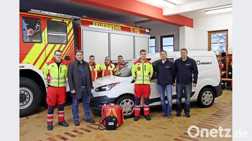 Die First Responder Kirchenthumbach mit Ewald Plößner (Zweiter von links) sowie Robert und Thomas Seemann (rechts). Bild: jma