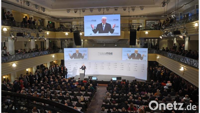 Bundespräsident Frank-Walter Steinmeier spricht am ersten Tag der 56. Münchner Sicherheitskonferenz. Bild: Tobias Hase/dpa