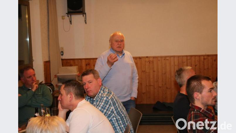 Nach 42 Jahren als Stadtrat kandidiert Josef Neubauer nur noch als Ersatzkandidat und stellte sich in seinem Gmünd ein letztes Mal vor. Bild: exb