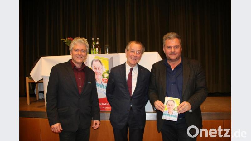 Franz Müntefering (Mitte), SPD-Bürgermeisterkandidat Robert Lindner (links) und Moderator Jürgen Herda. Bild: doa