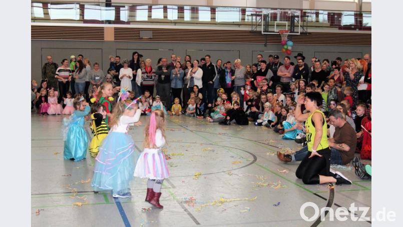 Die Aufführungen der Zumba-Kids begeisterten die kleinen und großen Gäste Bild: stg