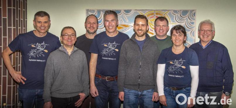 Ein motiviertesTeam führt den Nabburger Paddelclub: Im Bild (von links) Beisitzer Armin Rösch, Gerätewart Josef Gebhardt, Wanderwart Wolfgang Schreyer, Vorsitzender Tobias Hartinger, Zweiter Vorsitzender Tobias Pfeiffer, Kassier Markus Rauch, Schriftführerin Brigitte Rösch und Kassenprüfer Hubert Jauernig. Bild: arr