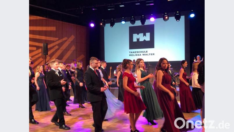 Tanzkurs-Abschlussball Bild: bal