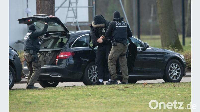 Der Verfassungsschutz geht aktuell von rund 12 700 gewaltorientierten Rechtsextremisten aus. Die Polizei stuft bundesweit 53 Rechte als Gefährder ein. Bild: Uli Deck