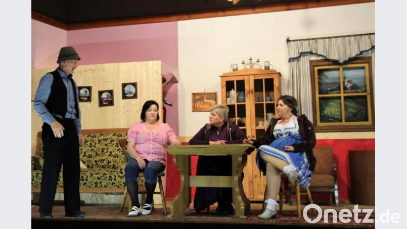 „Heiratsfieber am Sonnenhof&quot; hieß das Stück der Eglseer Bauernbühne im Frühjahr 2018. Bild: bjo