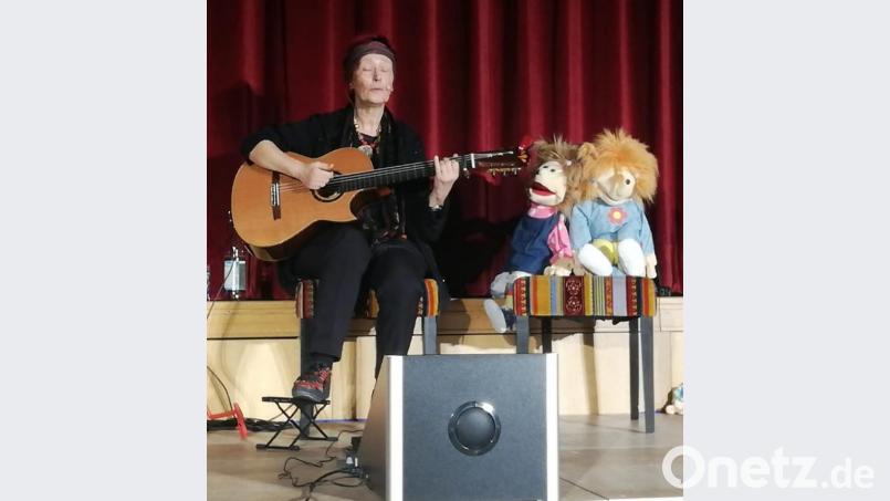 Beste Unterhaltung über mehr als zwei Stunden: Roswitha Spielberger als "Stianghausratschn" Bild: ld