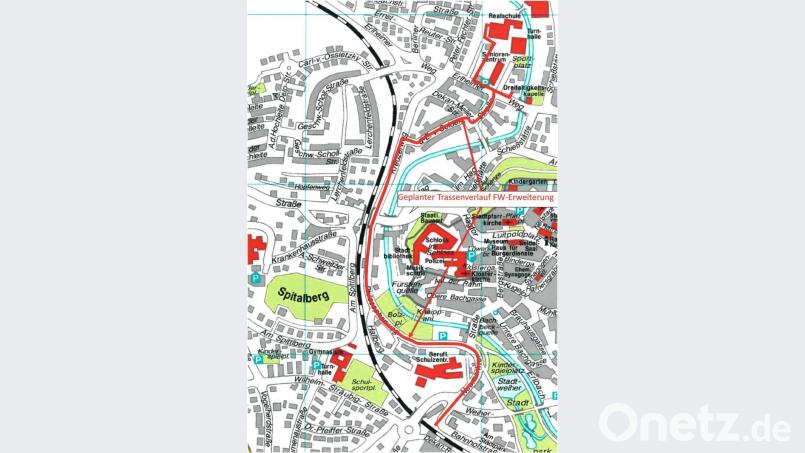 Die neue Trasse (rot) verläuft von der Bahnhofstraße bis zur Realschule. Repro: oy