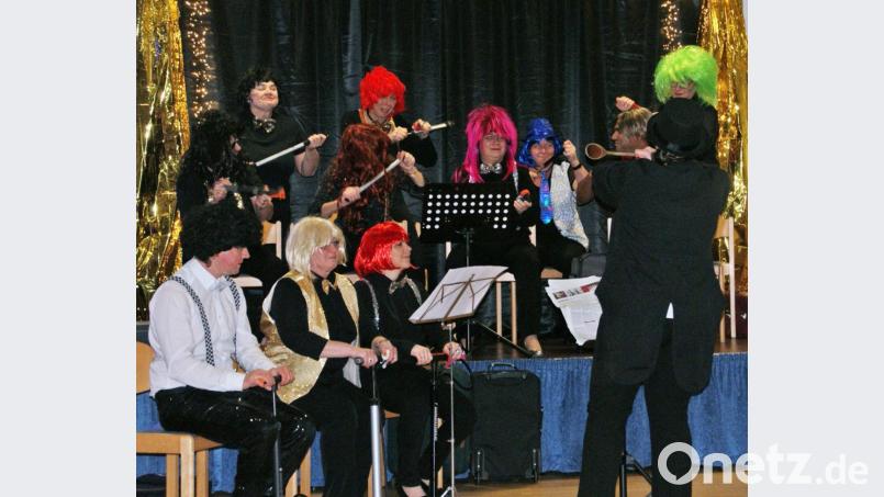 Zog beim Frauenfasching alle Register: das „Luftpumpenorchester“. Bild: agr