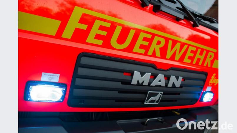 Ein Löschfahrzeug der Feuerwehr. Foto: Daniel Bockwoldt/dpa/Archivbild Bild: Daniel Bockwoldt
