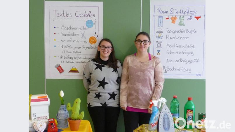 Wichtige Tipps zur Raum- und Textilpflege oder für das textile Gestalten gaben die jungen Leute aus dem Fachbereich Ernährung und Versorgung. Bild: bba