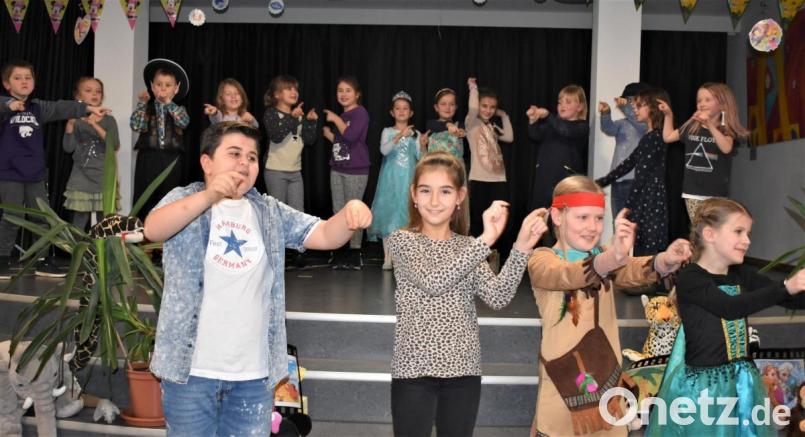 Der Kinderchor sang begeistert Lieder aus den Musicals &quot;König der Löwen&quot;, &quot;Dschungelbuch&quot; und &quot;Mary Poppins&quot;. Bild: rgr