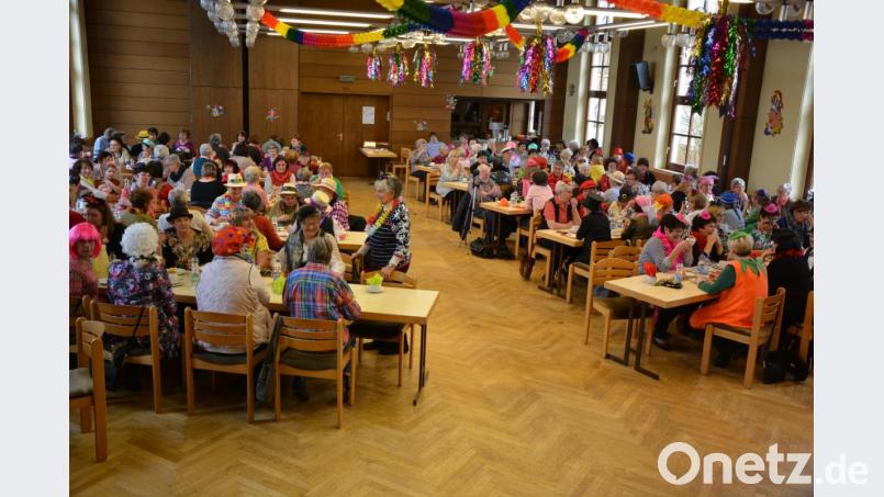 Der Saal des Josefsheims war voll besetzt. Bild: jr