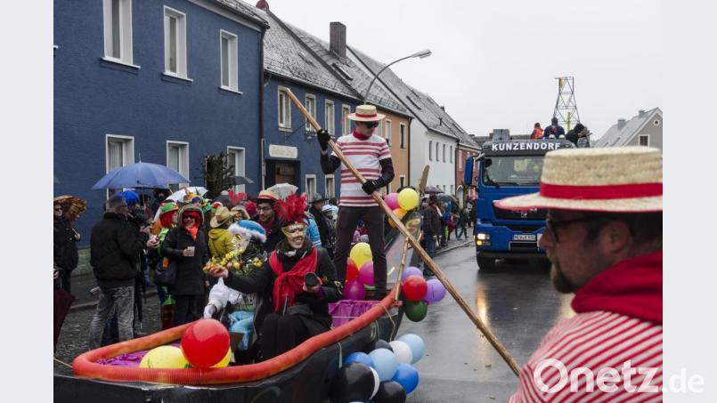 Der Faschingszug Neuhaus ist klein, aber oho. Bild: exb