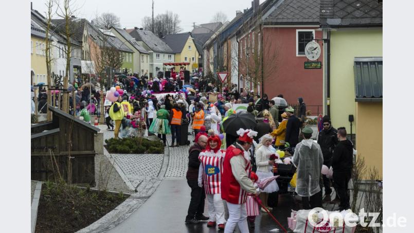 Der Faschingszug Neuhaus ist klein, aber oho. Bild: exb
