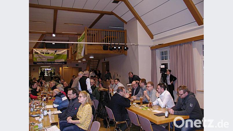 Großes Interesse zeigten die Aussteller bei der Information im Mehrzwecksaal Bild: ld