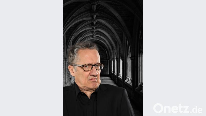 Pater Paetz verspricht: „Hageln wird es heftige Backenstreiche für all die Pappnasen und Sich-selbst-Erhöher. Bild: Erik Dreyer