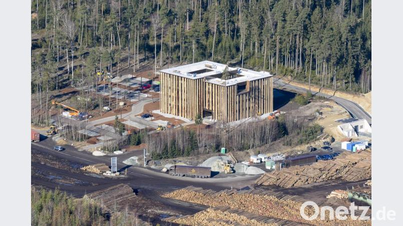Das Verwaltungsgebäude der Ziegler Group ist bezugsfertig. Die offizielle Einweihung findet im Frühjahr statt, sobald das Wetter schöner ist. Bild: mür