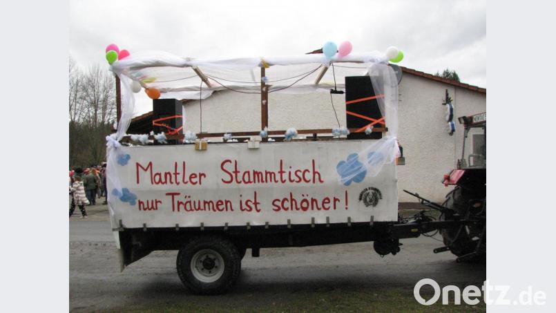 Faschingszug Mantel 2020 Bild: knh