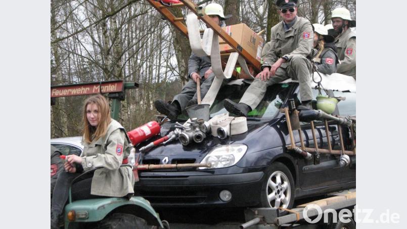 Faschingszug Mantel 2020 Bild: knh