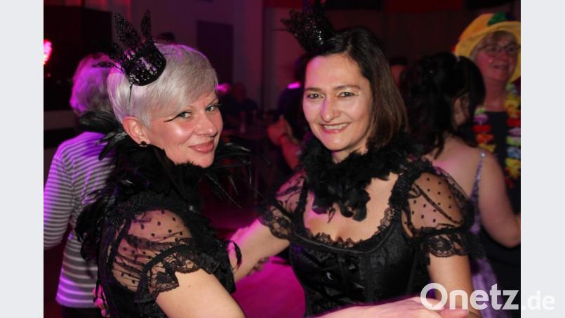 Fantasievolle Kostümierungen gab es in Mähring zu bestaunen. Bild: kro