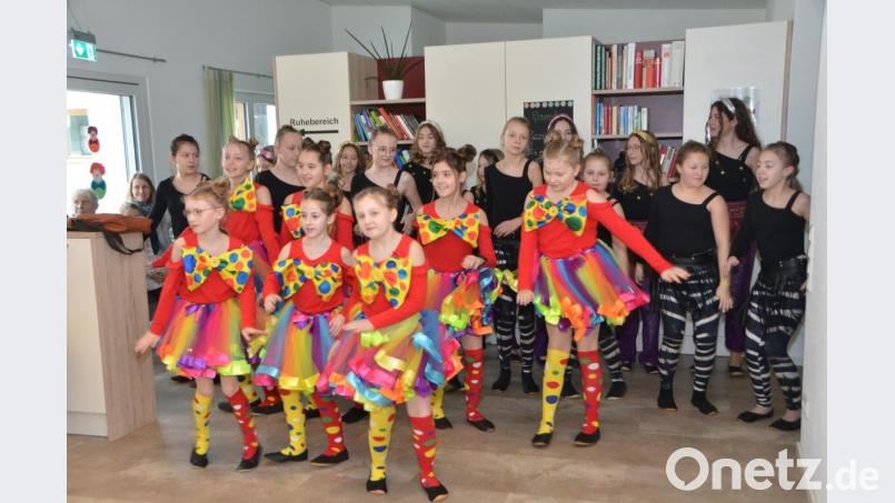 Einer der Höhepunkte war gegen Mittag der Auftritt der Pleysteiner Nachwuchsgarde unter Regie von Claudia Herrmann unter dem Motto „Zirkus“. Bild: dob