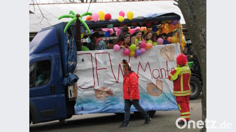 Faschingszug Mantel 2020 Bild: knh