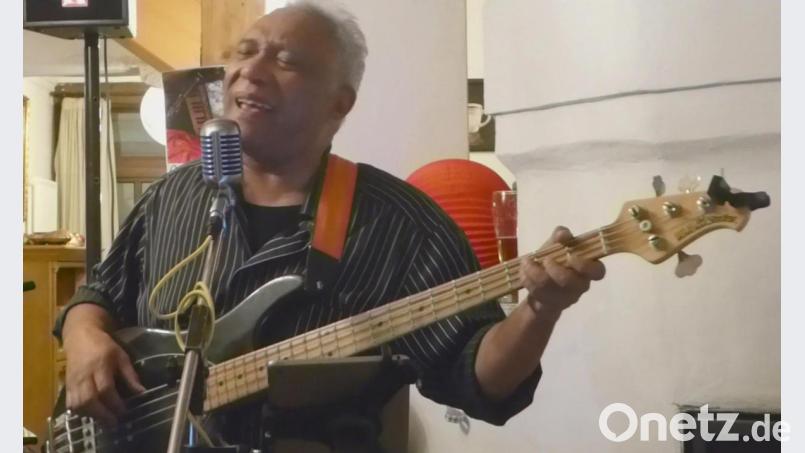 Jazzsänger und Bassist Cornelis Nanlohy O’Neal. Bild: Schönberger, Ferdinand [fsb]