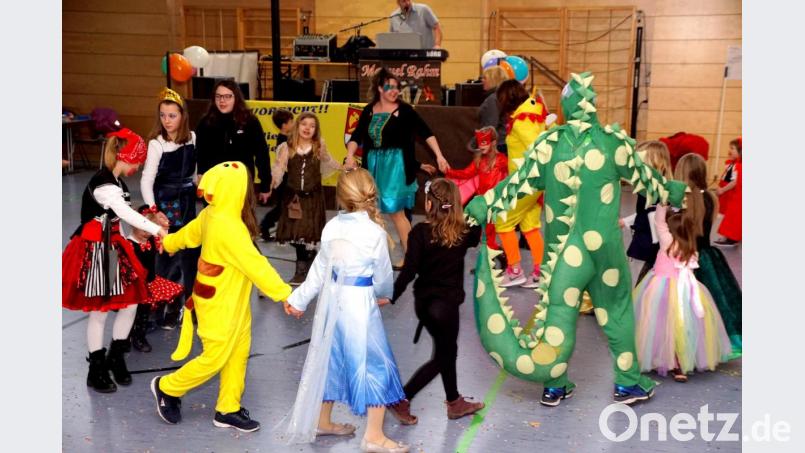 Die Feuerdrachen feiern Kinderfasching. Bild: bkr