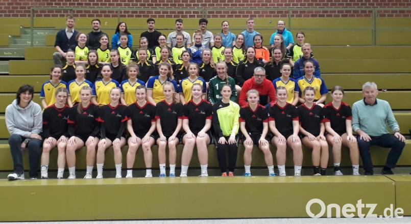 Spannende Begegnungen gab es beim Nordbayernfinale der Altersklasse Mädchen 2. Bild: exb