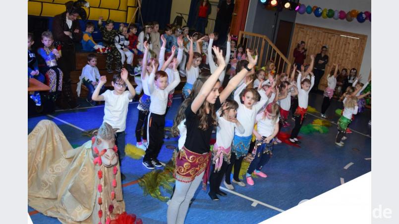 Beim Kinderfasching in Waldthurn ist mächtig was los. Bild: fla