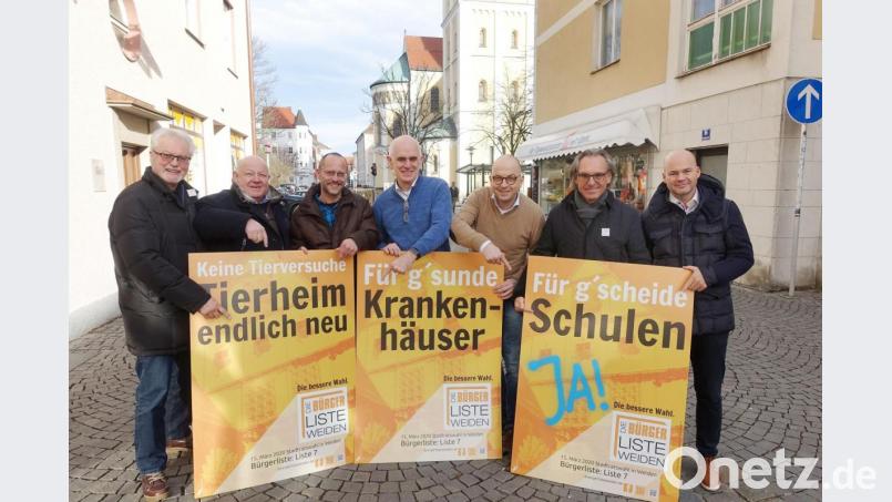 Auch diese sieben Kandidaten stehen beim Pressegespräch zum Wahlkampfprogramm für die Bürgerliste (von links): Helmut Prem, Stefan Rank, Jürgen Zintl, Theodor Klotz, Christian Deglmann, Harald Eckl und Clemens Sammet. Bild: Wieder