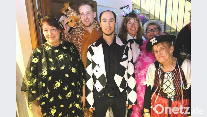 Unverkrampft in eine andere Rolle zu schlüpfen, gehört zur Faschingsgaudi. Bild: do