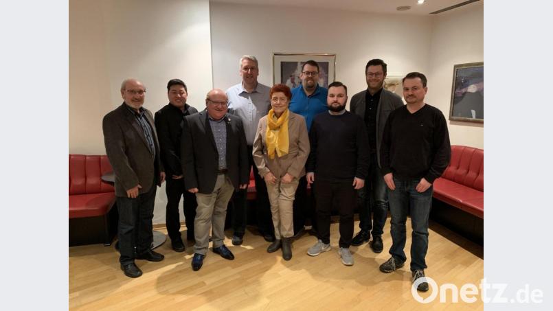 Von links: Hans-Jürgen Brunner, Loi Vo, Peter Harant, Jens Rohn, Emilie Leithäuser, Sebastian Krötzsch, Markus Hochholdinger, Christoph Skutella und Benjamin Kosche. Bild: Rohn/exb