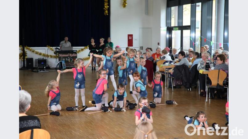 Die Little Jumpies der Sparte Turnen Bild: JOCHEN NEUMANN
ERBENDORF