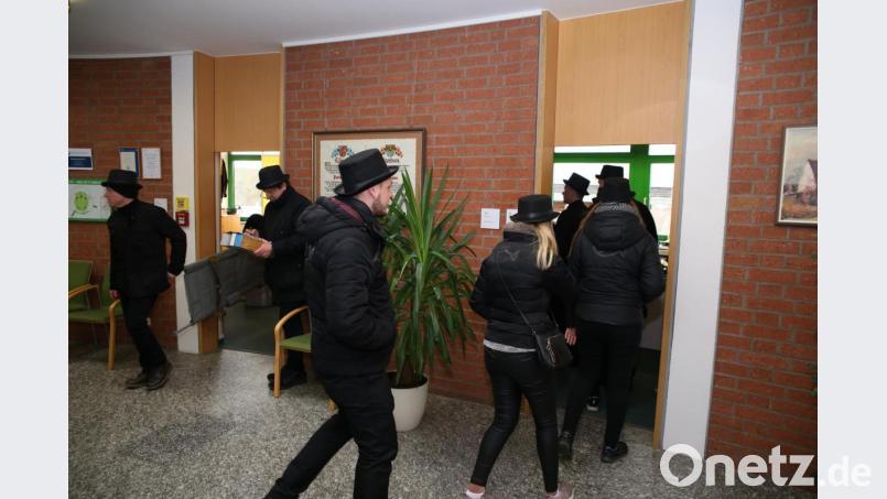Das Kümmersbrucker Rathaus war in diesem Jahr auch eine Station beim Fischzug. Bild: egl