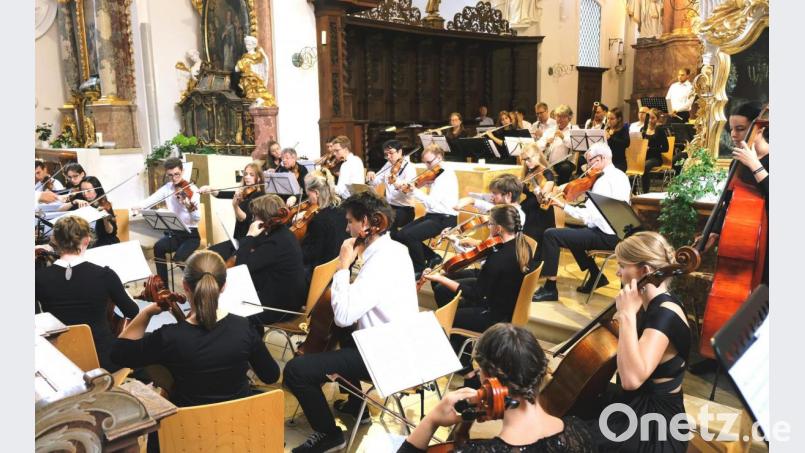 Das Konzertprogramm 2020 der Internationalen Begegnungsstätte Kloster Speinshart präsentiert sich mit einem breiten musikalischen Spektrum. Auch das Ostbayerische Jugendsinfonieorchester OJO garantiert wieder orchestrale Klangfacetten Bild: do