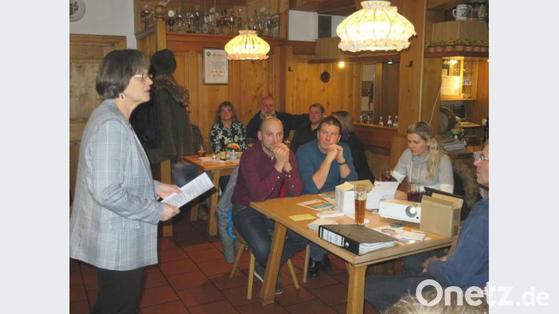 Bürgermeisterkandidatin Frau Erras-Dorfner Bild: exb