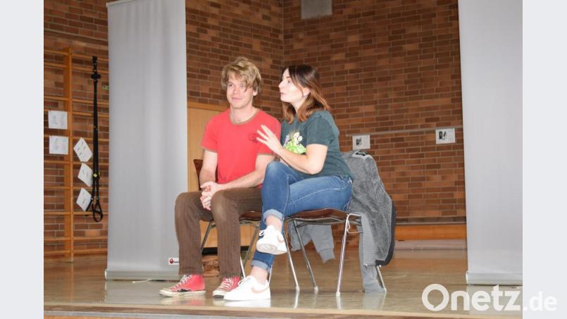 Jakob (Ole Bosse) und Marlies (Jessica Schilling) haben sich ineinander verliebt. Doch bald schon ziehen dunkle Wolken auf. Bild: bnr