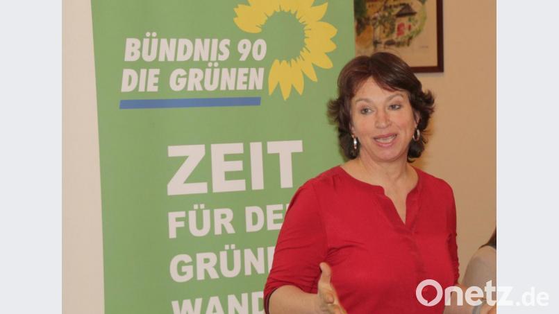 Landtagsabgeordnete Gisela Sengl referiert zum Thema „Artenvielfalt und Landwirtschaft“. Bild: Schönberger, Ferdinand [fsb]