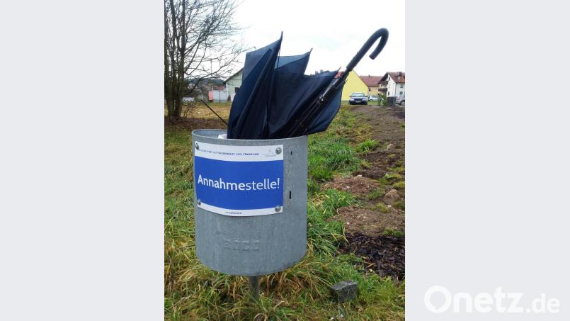 Witzige Sprüche sollen in Pfreimd den Weg zum Papierkorb erleichtern. Der Erfolg lässt sich nicht so einfach messen. Bild: bl