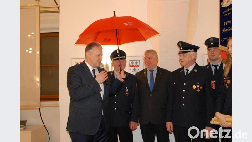 Gerne sagte Landrat Richard Reisinger zu, die Schirmherrschaft beim Feuerwehrjubiläum zu übernehmen. Bild: pop