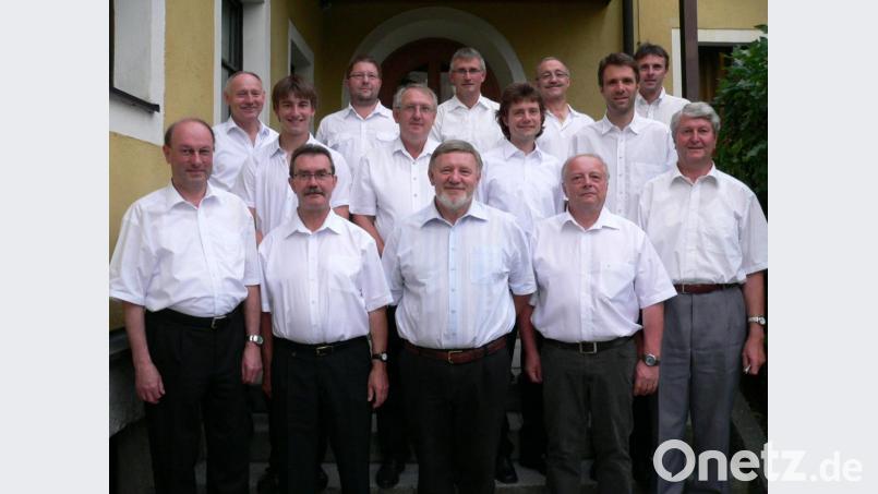 Seit einem Jahrzehnt existiert der MMC-Chor. Diese Aufnahme zeigt die Anfangsformation des Ensembles im September 2010. Bild: nid
